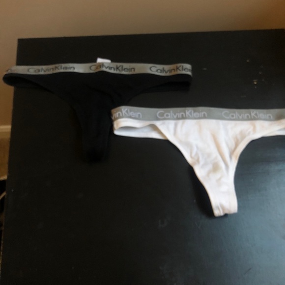 Calvin Klein Thongs (brand new) - Picture 1 of 5